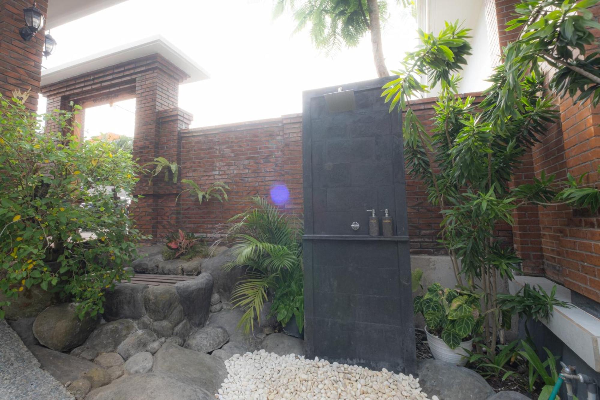 Bali Bata Canggu Guesthouse Luaran gambar
